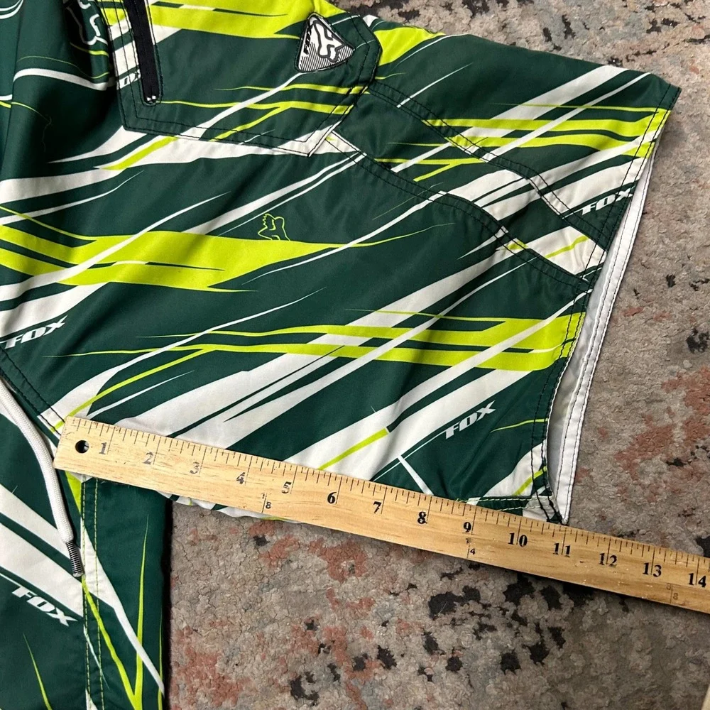 Fox Racing Board Shorts Men 32 Green Geometric Graphic Print Cargo Pocket Y2K